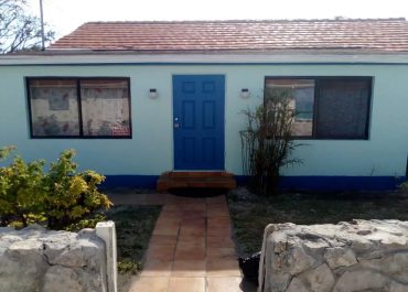 Bimini-Blue-Tulip-Cottage-17