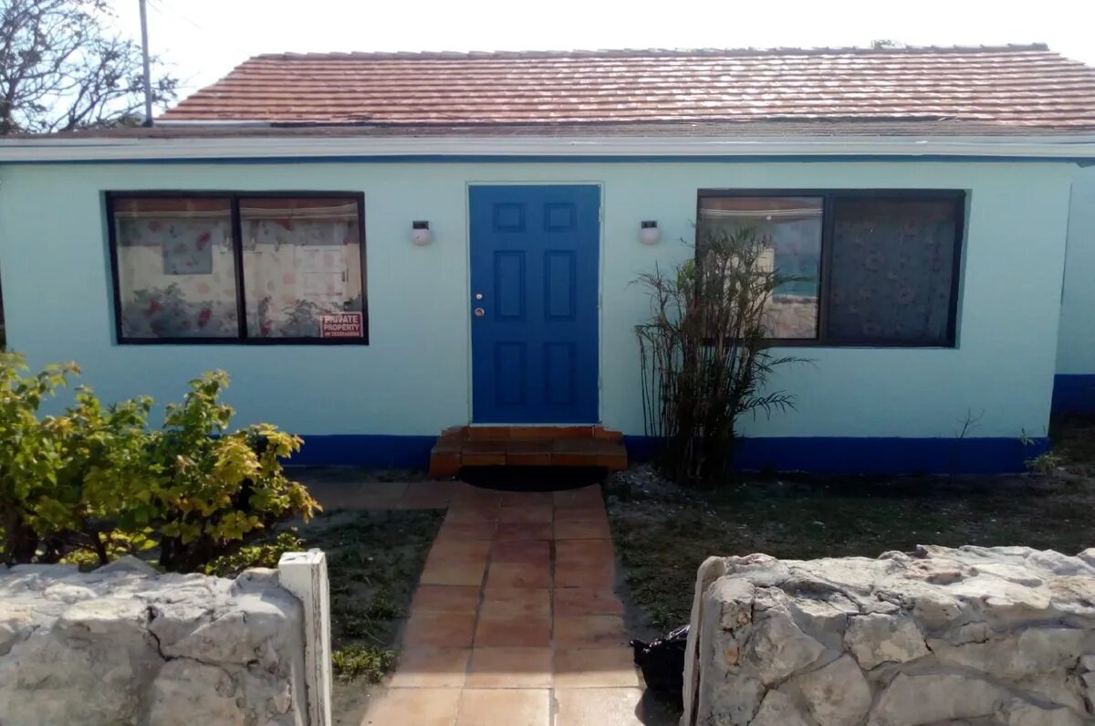 Bimini-Blue-Tulip-Cottage-17